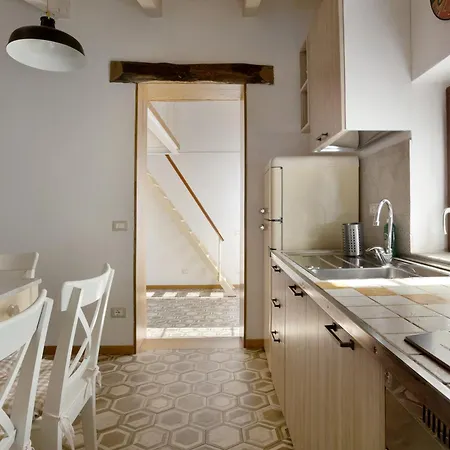 Il Giostro 1 Biassa Apartment