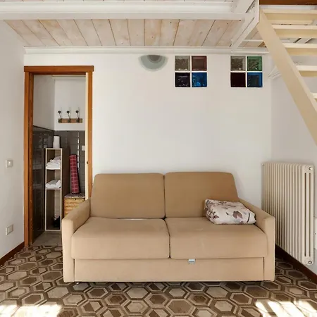 Il Giostro 1 Biassa Apartment